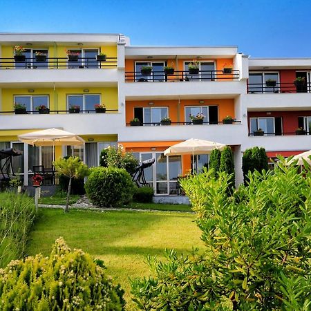 Stayinn Rainbow Houses Beachfront By Asteri Hotels 써니비치 외부 사진