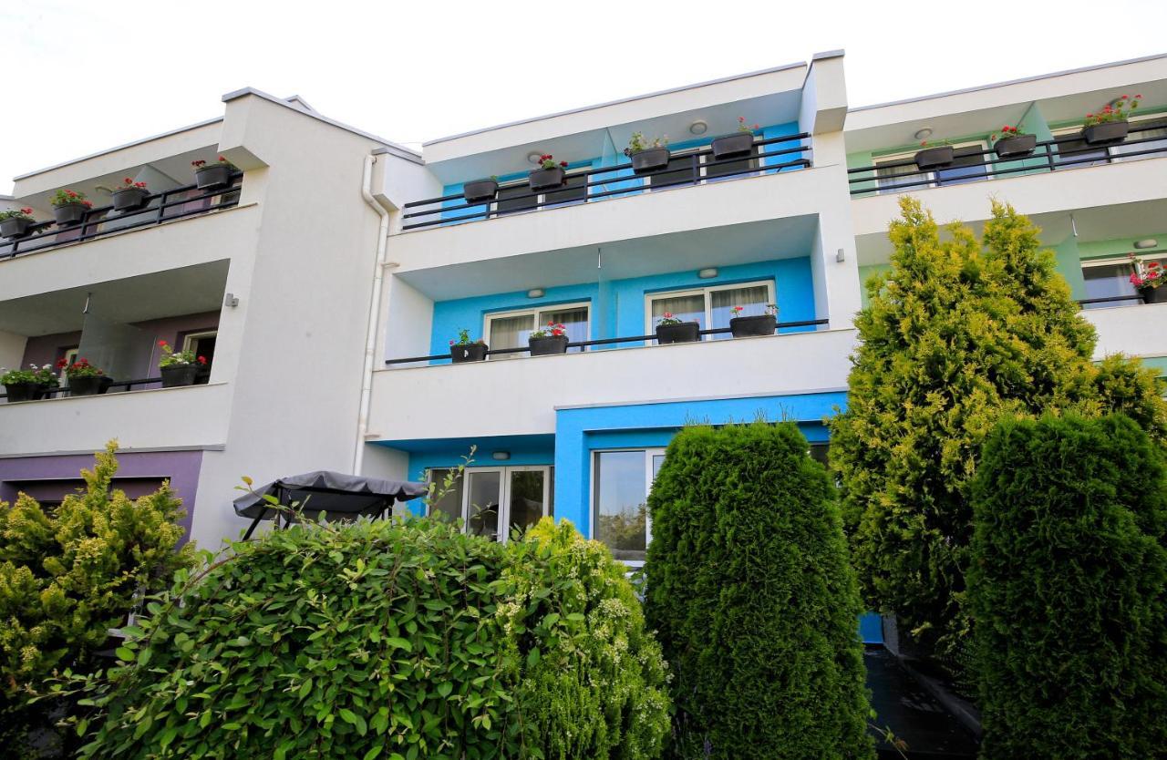 Stayinn Rainbow Houses Beachfront By Asteri Hotels 써니비치 외부 사진
