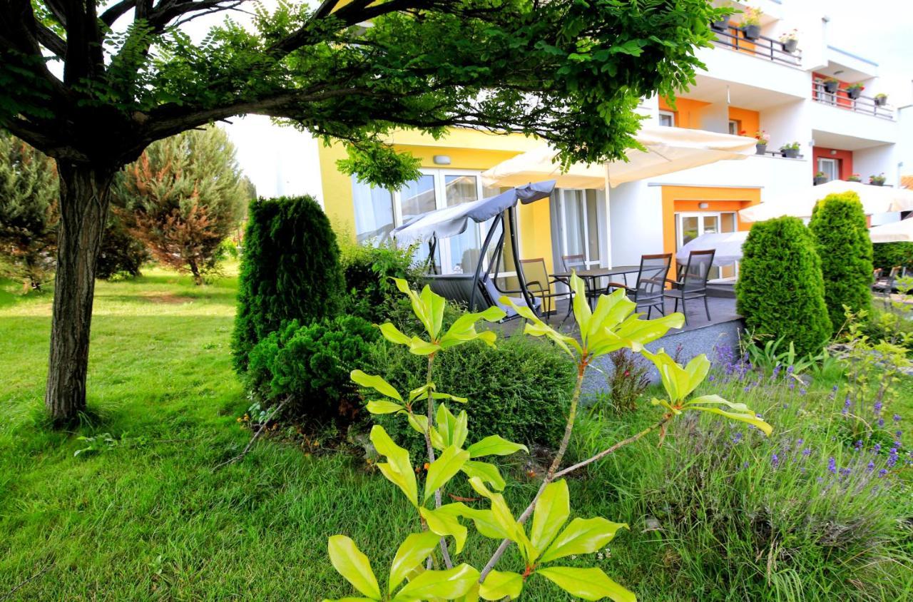 Stayinn Rainbow Houses Beachfront By Asteri Hotels 써니비치 외부 사진